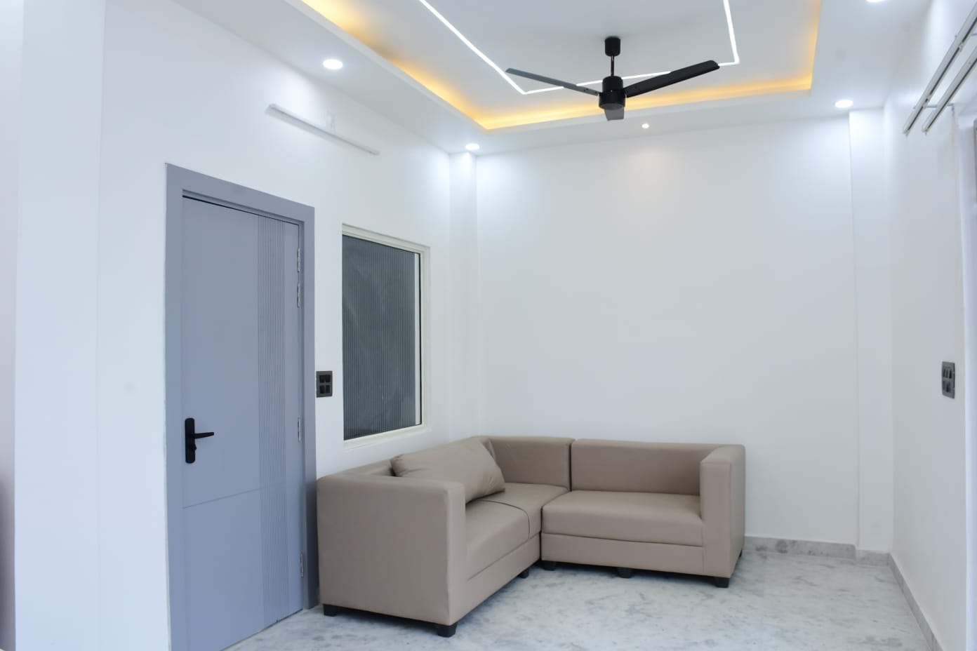 Gallery 12